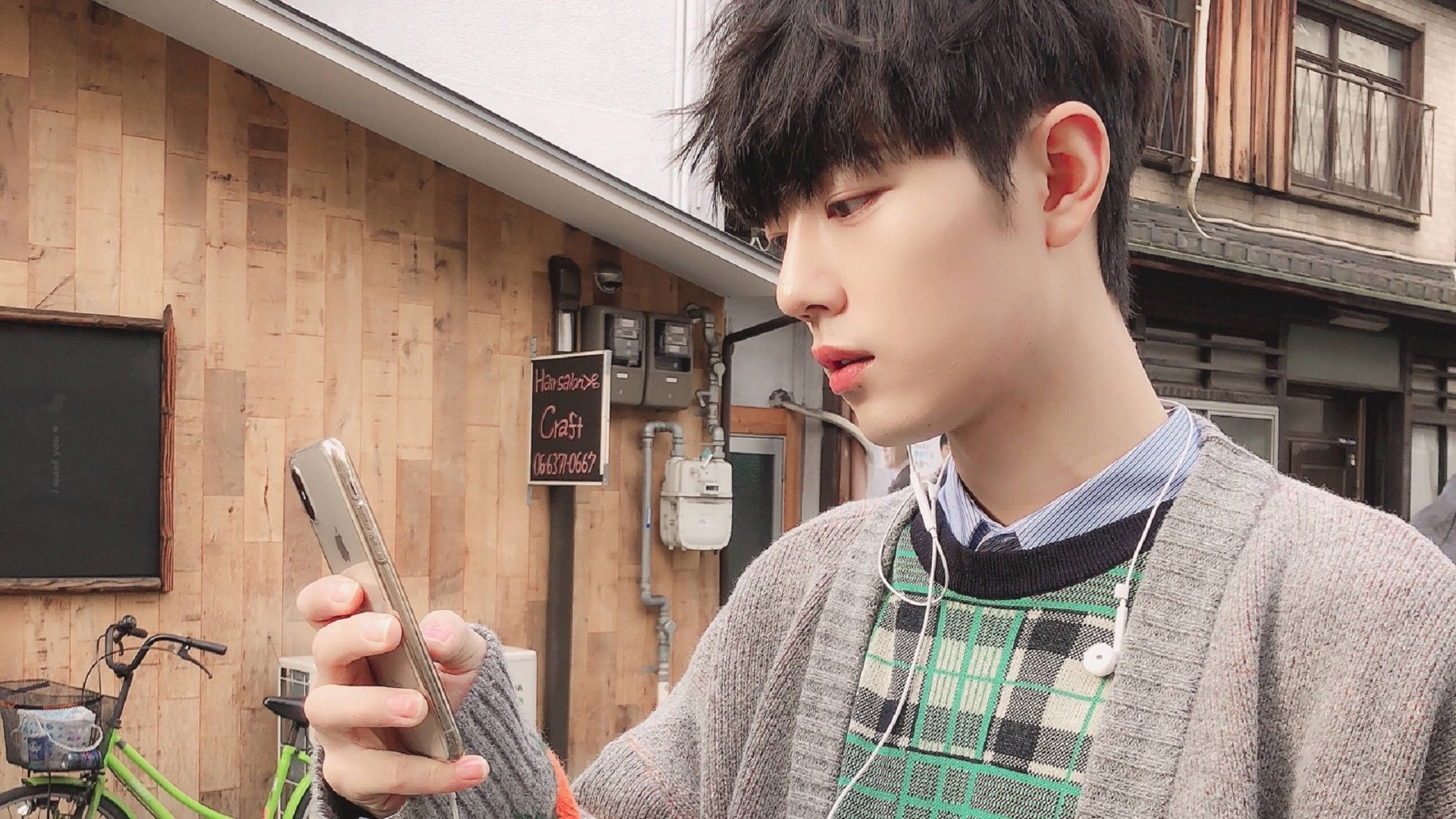 德国男子排球队在小组赛中表现出色,晋级八强,德国排球国家队